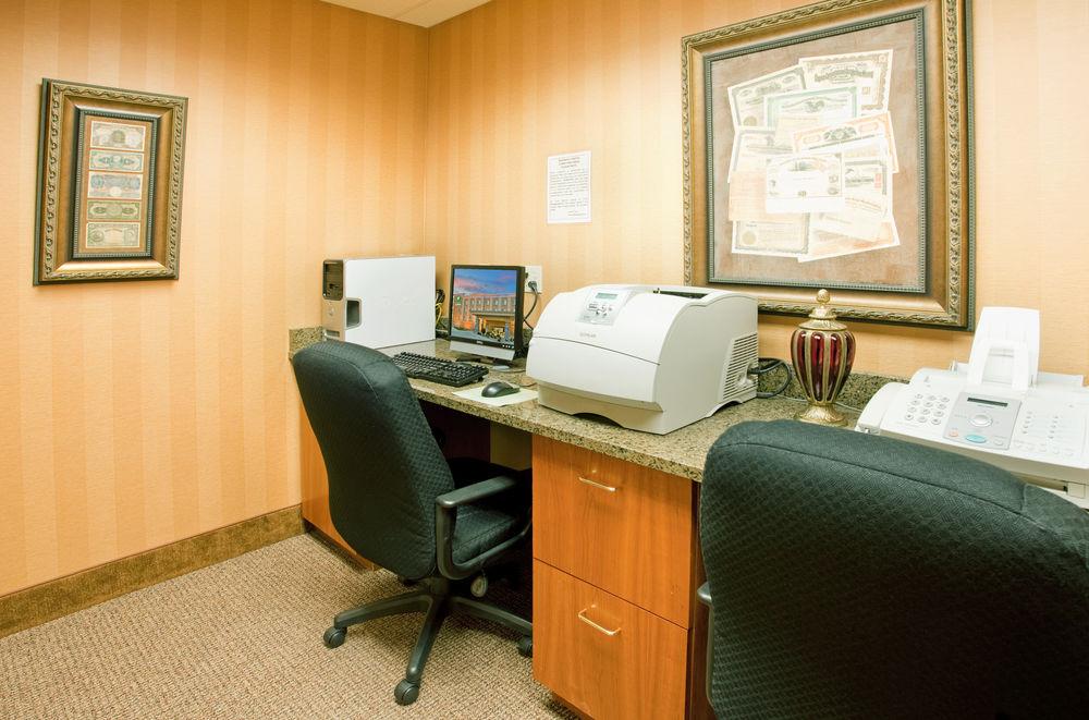 Holiday Inn Express Hastings By Ihg Luaran gambar